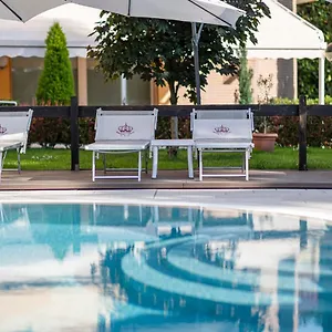 https://hotel-imperial-garda.hotelinveneto.com